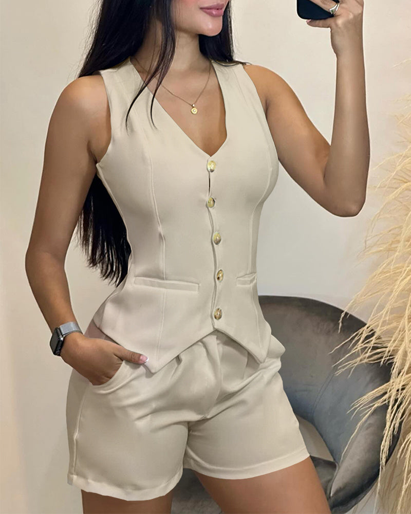 Sleeveless Vest and Shorts Suit